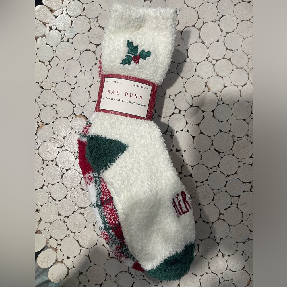 Rae Dunn Christmas Ladies Cozy Socks ( 3 socks per pack) NWT